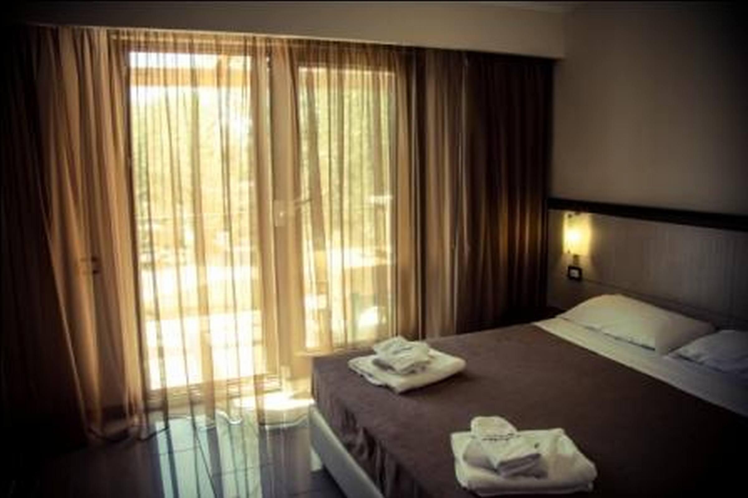 Park Hotel Cilento Marina di Camerota Exterior photo