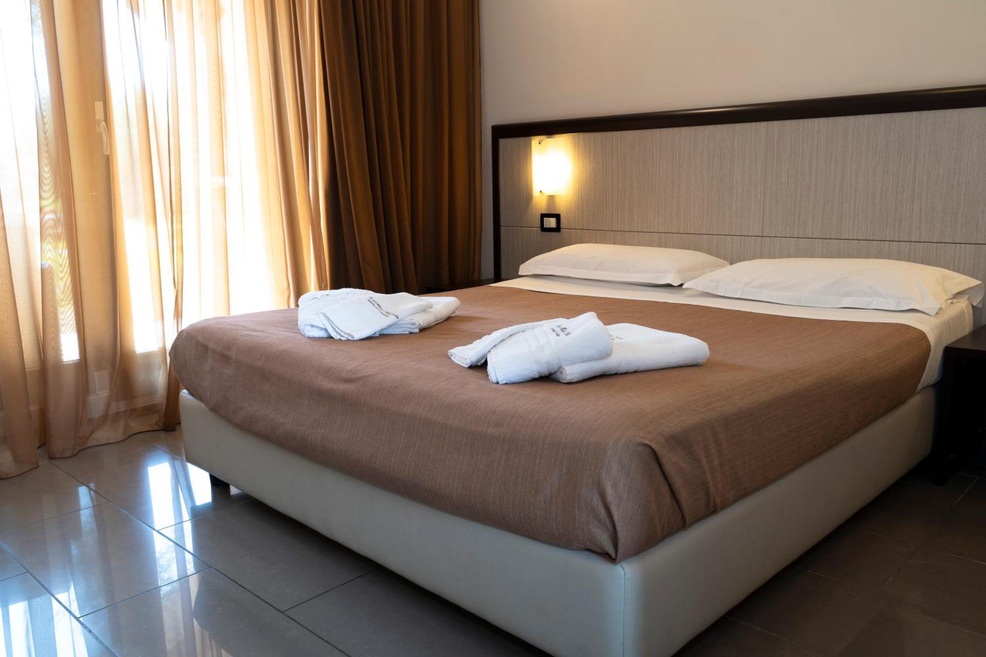 Park Hotel Cilento Marina di Camerota Exterior photo